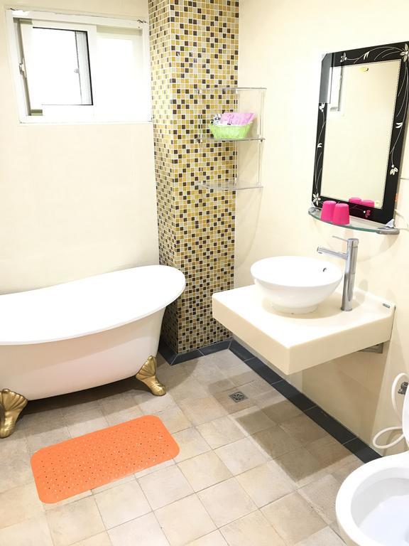 Saint Malo Homestay Лугу Екстериор снимка