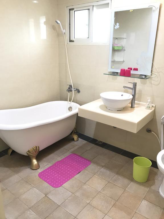 Saint Malo Homestay Лугу Екстериор снимка