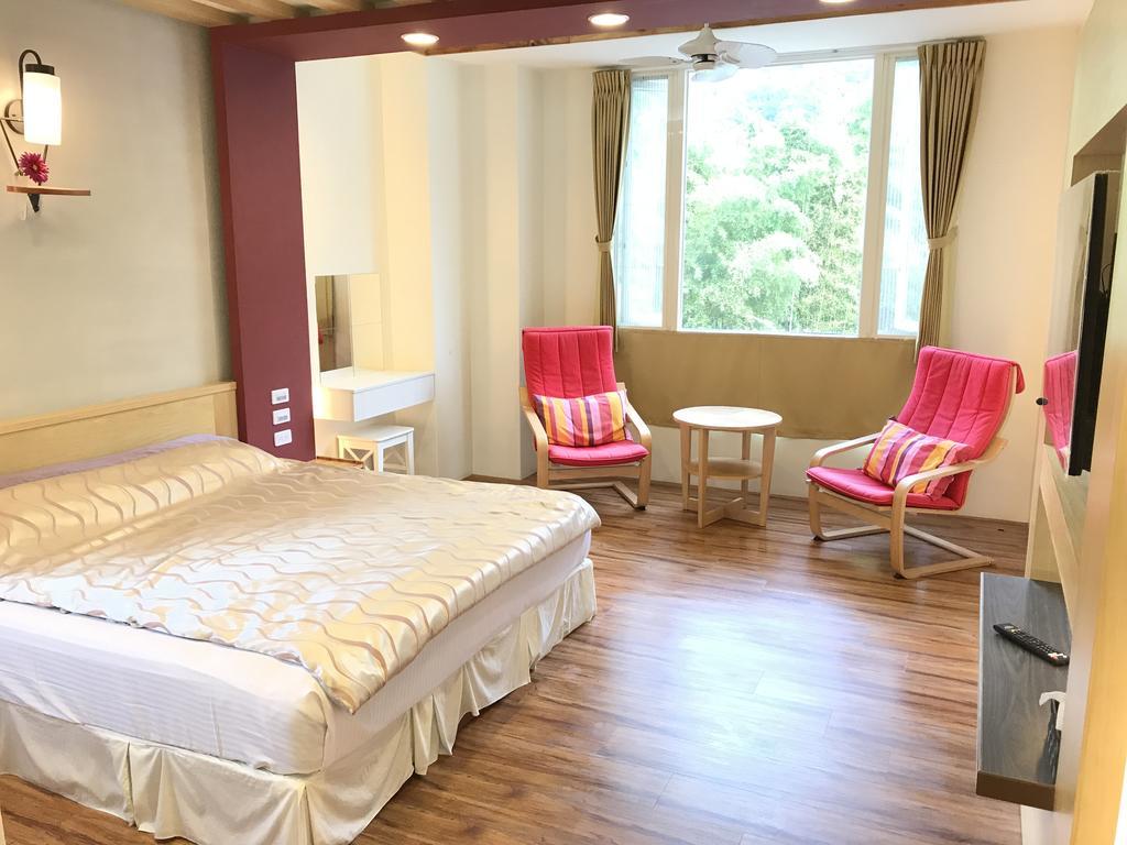 Saint Malo Homestay Лугу Екстериор снимка