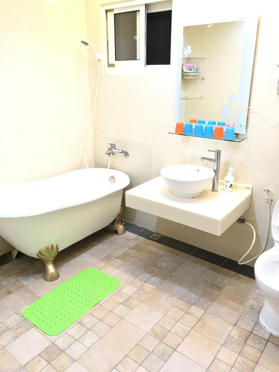 Saint Malo Homestay Лугу Екстериор снимка